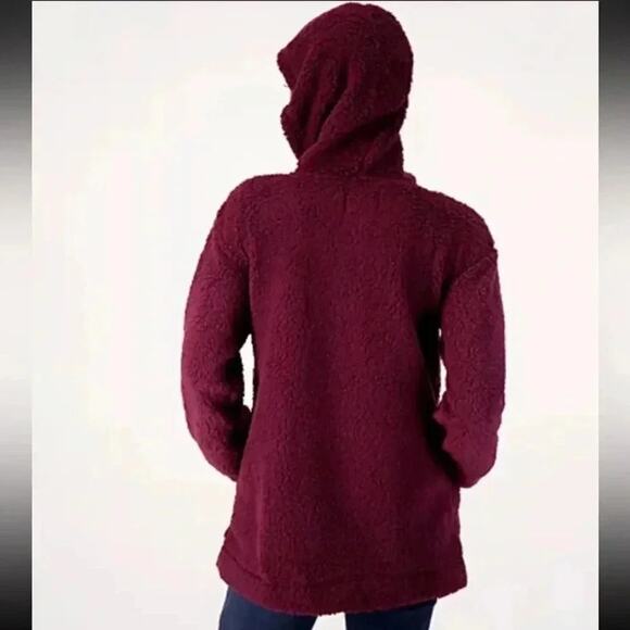 Koolaburra by Ugg Sherpa burgundy, Quarter Zip Sweatshirt hoodie, Shacket cozy - Picture 2 of 11